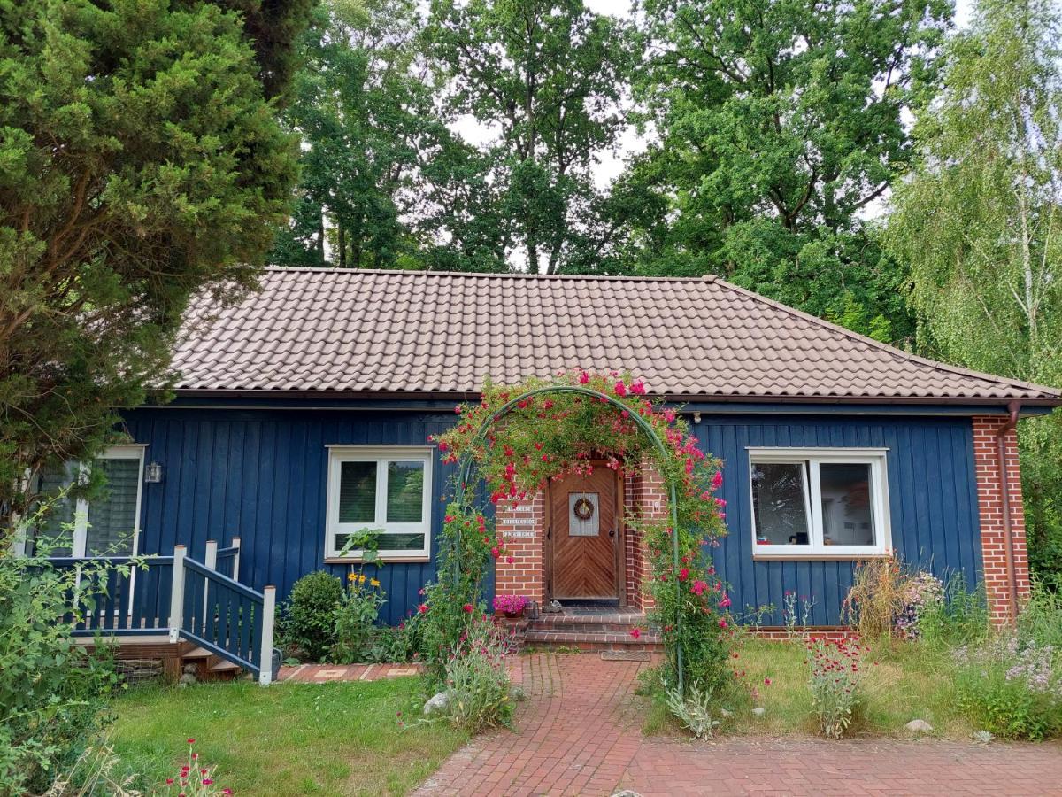 Ferienwohnung Am Freitagsbach Celle Exterior photo